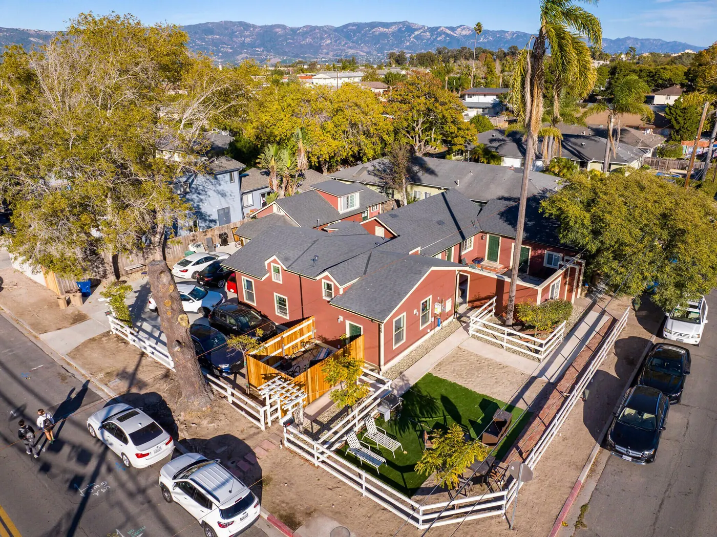 948 Camino Del Sur, Isla Vista — 3-unit Student Housing