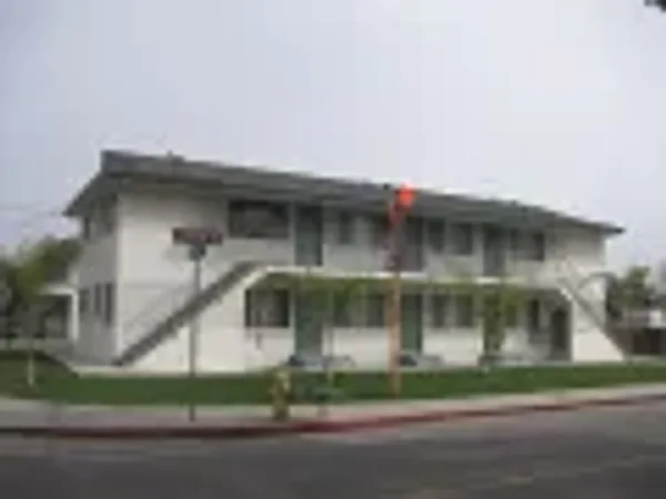 6559 Cordoba Rd, Isla Vista — 6-unit Multifamily