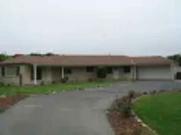 1005 E OCEAN Ave, Lompoc — Office