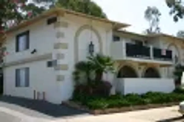 450 Ellwood Beach Dr, Goleta — 14-unit Multifamily