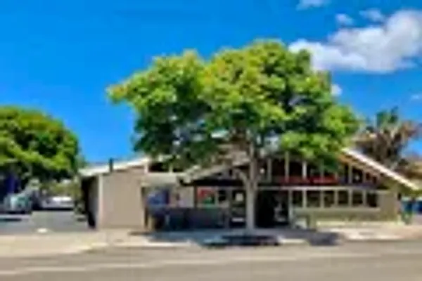 939 Embarcadero del Mar, Isla Vista — Retail