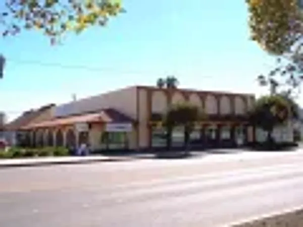 326 N H St, Lompoc — Office