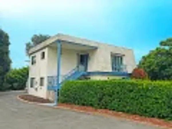 2504-2506 Oak Crest Dr, Santa Barbara — 2-unit Multifamily