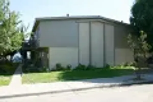 6688 6882 Picasso Rd, Isla Vista — 20-unit Multifamily