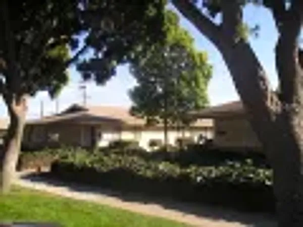 415 thru 632 Chape, Santa Maria — 14-unit Multifamily