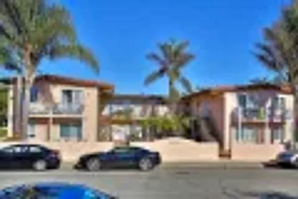 6598 Trigo Rd, Isla Vista — 10-unit Multifamily