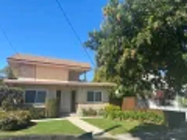 614-618 W Pedregosa St, Santa Barbara — 10-unit Multifamily