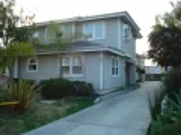 565 Walnut Ave, Carpinteria — 4-unit Multifamily